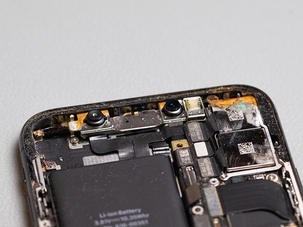 Oprava vytopeného iPhonu - 5